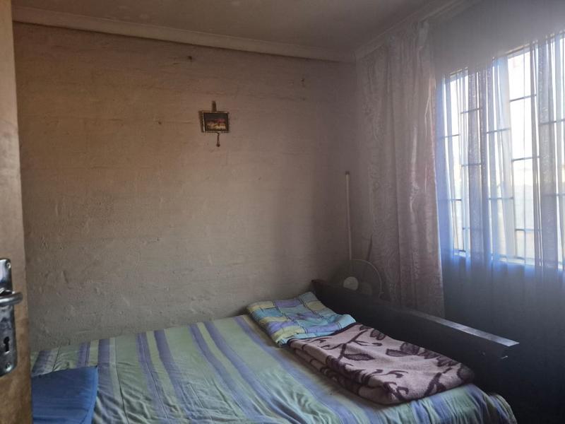 2 Bedroom Property for Sale in Lenasia South Gauteng