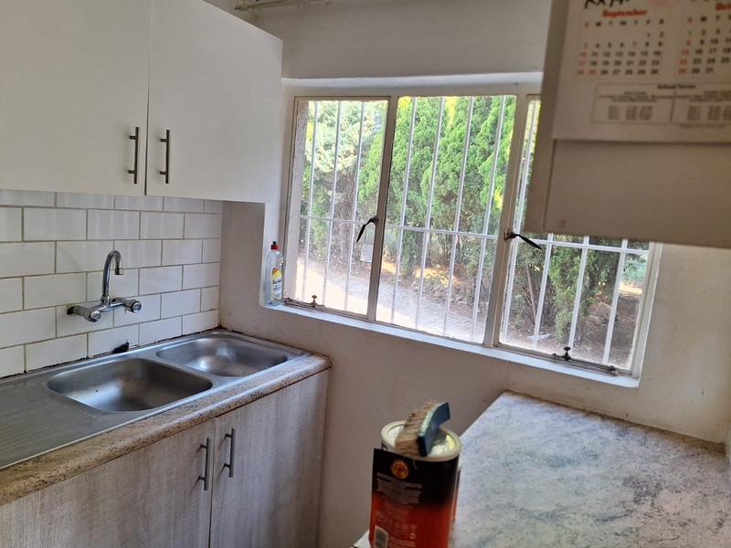 9 Bedroom Property for Sale in Walker Fruit Farms Gauteng