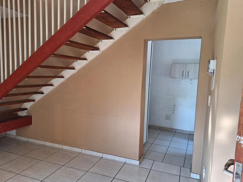 9 Bedroom Property for Sale in Walker Fruit Farms Gauteng