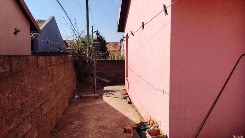 3 Bedroom Property for Sale in Katlehong South Gauteng