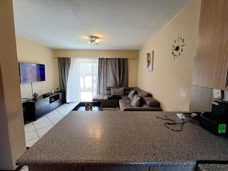 2 Bedroom Property for Sale in Stone Ridge Gauteng