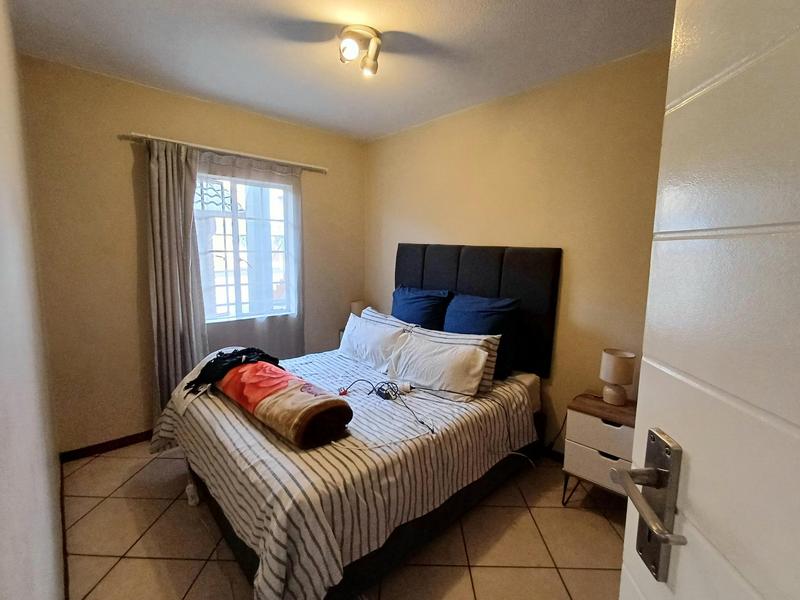 2 Bedroom Property for Sale in Stone Ridge Gauteng