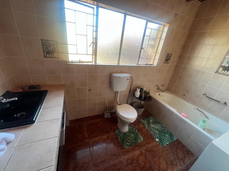 4 Bedroom Property for Sale in Hesteapark Gauteng