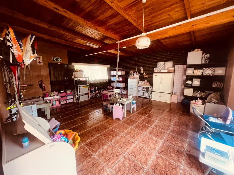 4 Bedroom Property for Sale in Hesteapark Gauteng