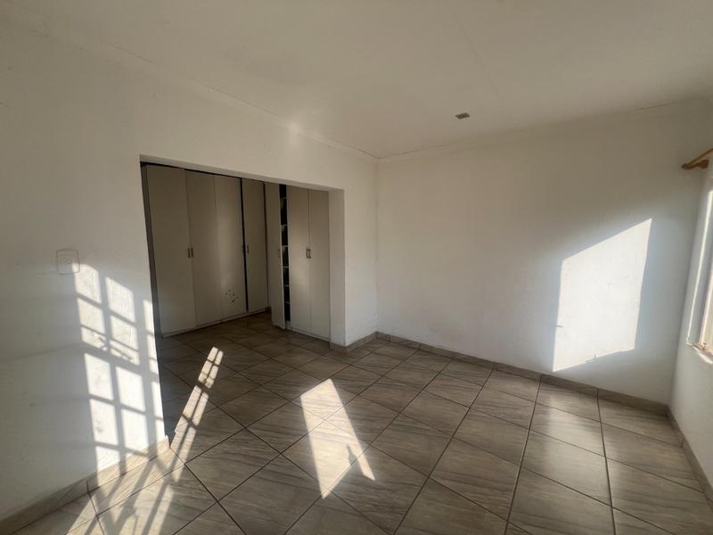 4 Bedroom Property for Sale in Hesteapark Gauteng