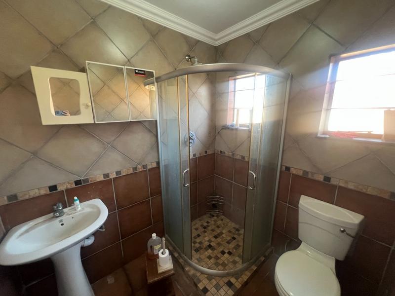 4 Bedroom Property for Sale in Hesteapark Gauteng