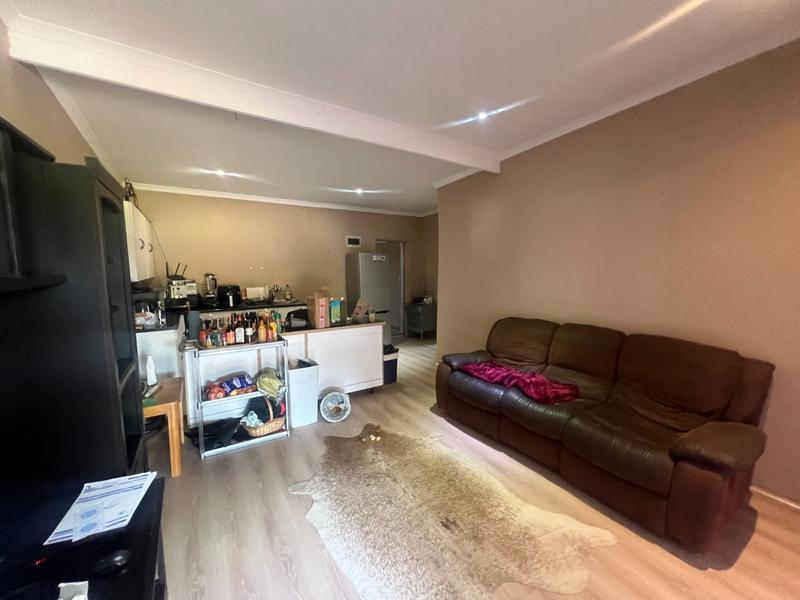 4 Bedroom Property for Sale in Hesteapark Gauteng