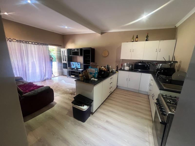 4 Bedroom Property for Sale in Hesteapark Gauteng