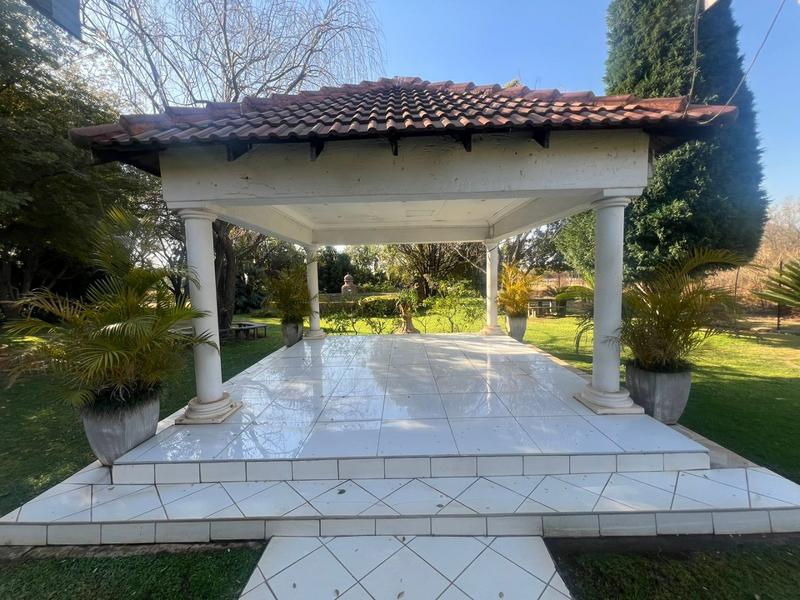 4 Bedroom Property for Sale in Hesteapark Gauteng