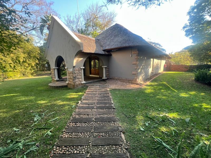 4 Bedroom Property for Sale in Hesteapark Gauteng