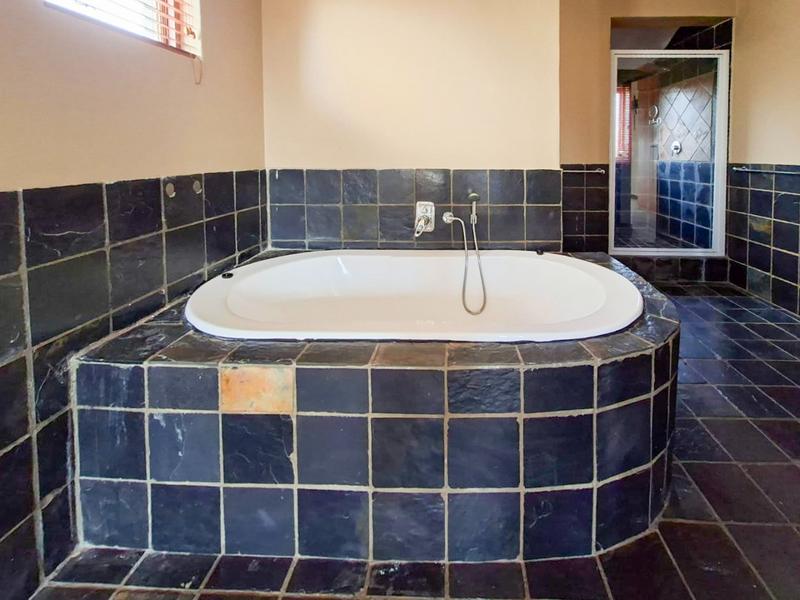 To Let 3 Bedroom Property for Rent in Midstream Estate Gauteng