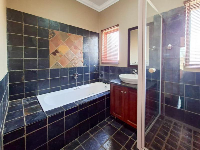 To Let 3 Bedroom Property for Rent in Midstream Estate Gauteng