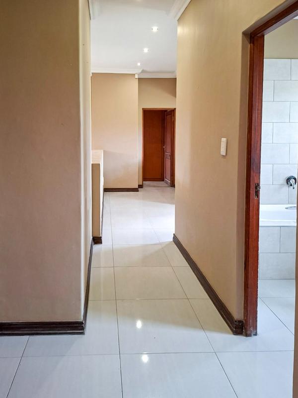 To Let 3 Bedroom Property for Rent in Midstream Estate Gauteng