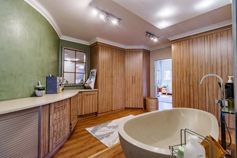 4 Bedroom Property for Sale in Midstream Estate Gauteng