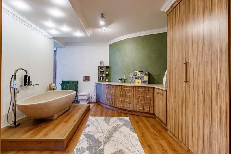 4 Bedroom Property for Sale in Midstream Estate Gauteng