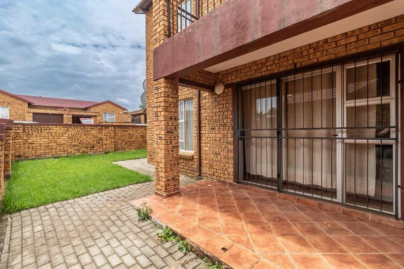 To Let 2 Bedroom Property for Rent in Honeydew Gauteng