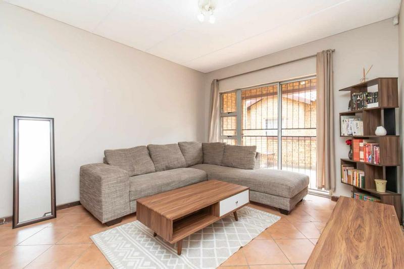 To Let 2 Bedroom Property for Rent in Honeydew Gauteng