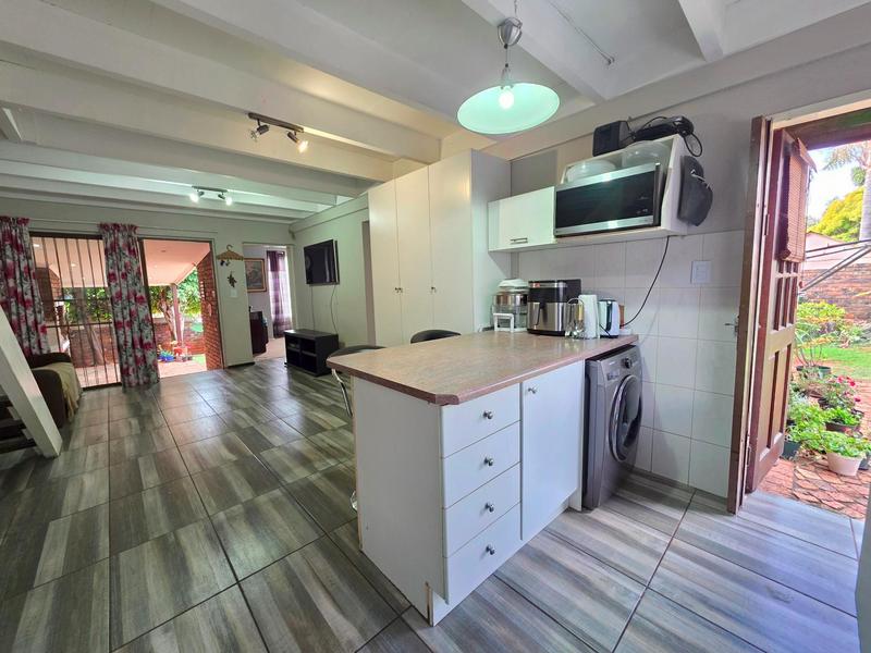 2 Bedroom Property for Sale in Weltevreden Park Gauteng