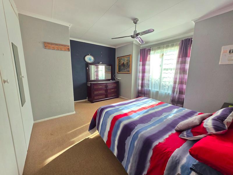 2 Bedroom Property for Sale in Weltevreden Park Gauteng