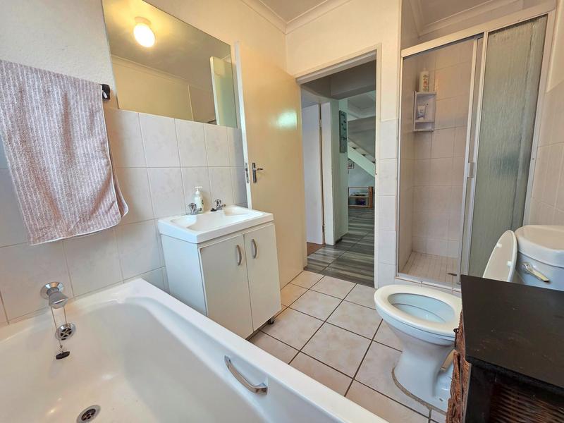 2 Bedroom Property for Sale in Weltevreden Park Gauteng