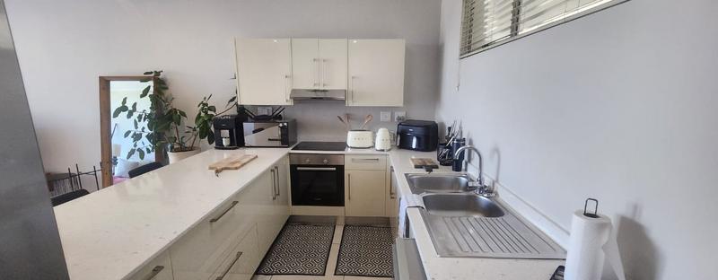To Let 2 Bedroom Property for Rent in Bedfordview Gauteng