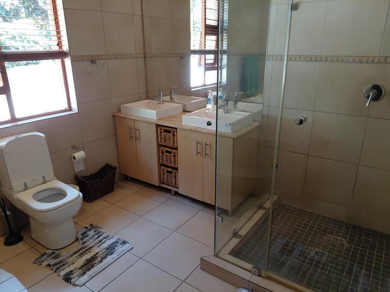 4 Bedroom Property for Sale in Bedfordview Gauteng