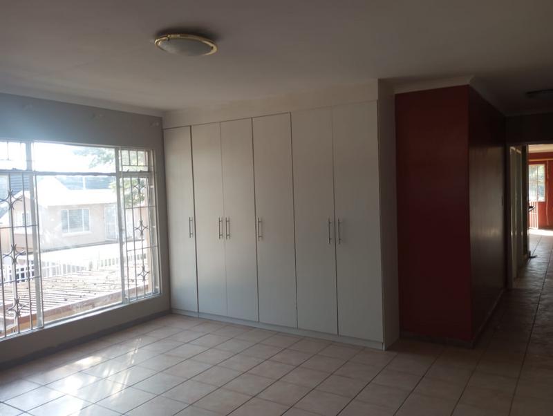 To Let 3 Bedroom Property for Rent in Kensington Gauteng