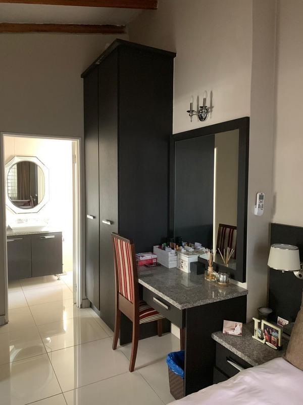 To Let 1 Bedroom Property for Rent in Sandton Gauteng