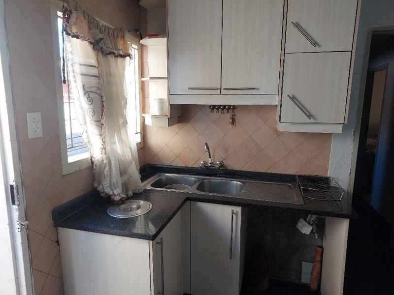 To Let 2 Bedroom Property for Rent in Villa Liza Gauteng