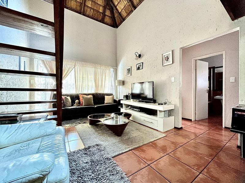 2 Bedroom Property for Sale in Sunninghill Gauteng