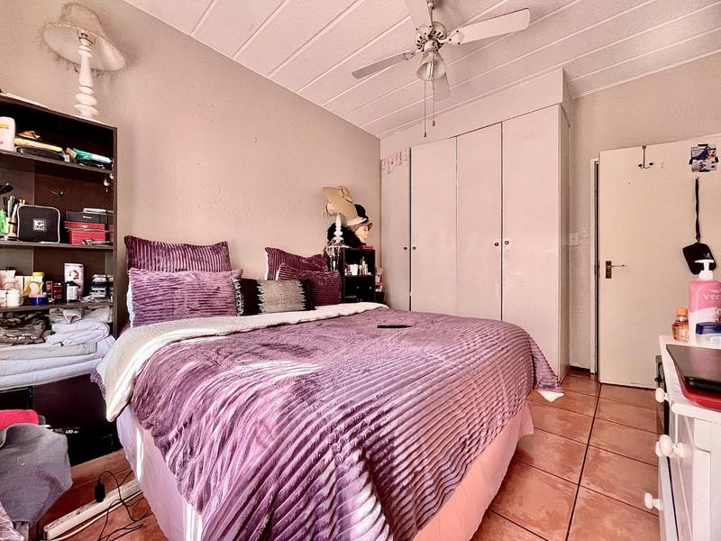 2 Bedroom Property for Sale in Sunninghill Gauteng