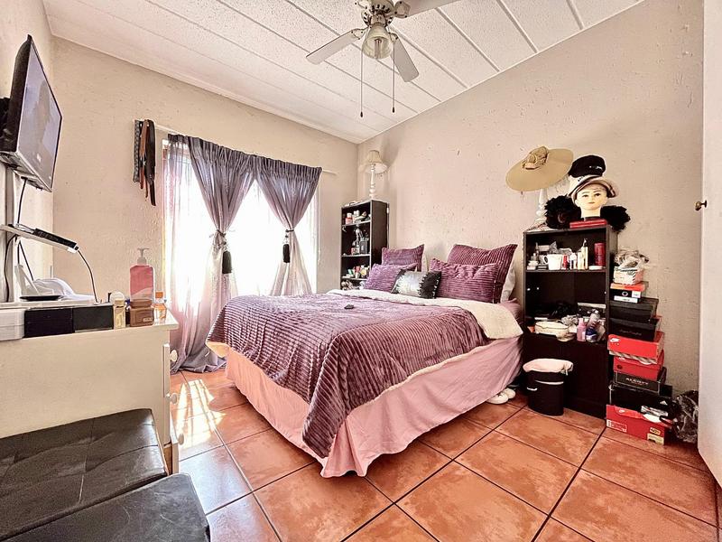 2 Bedroom Property for Sale in Sunninghill Gauteng