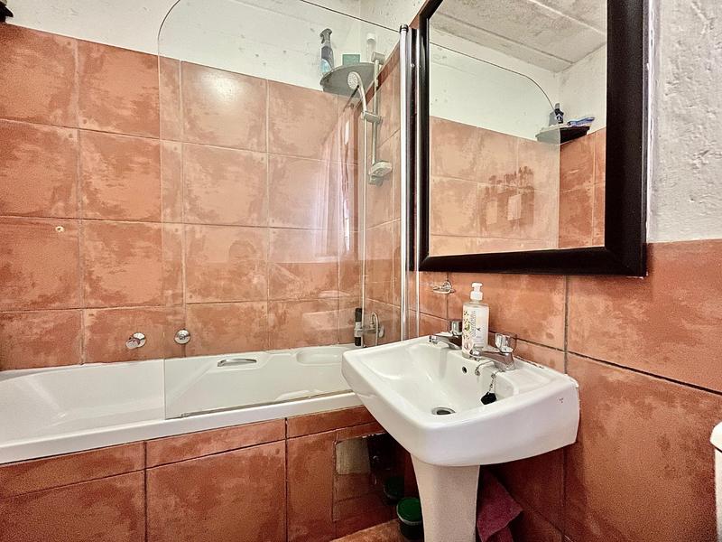 2 Bedroom Property for Sale in Sunninghill Gauteng