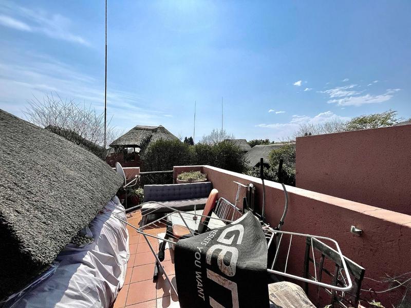 2 Bedroom Property for Sale in Sunninghill Gauteng