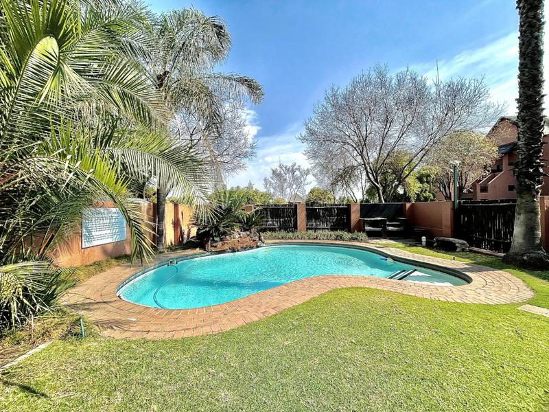2 Bedroom Property for Sale in Sunninghill Gauteng