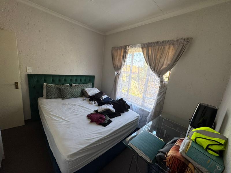 To Let 2 Bedroom Property for Rent in Douglasdale Gauteng