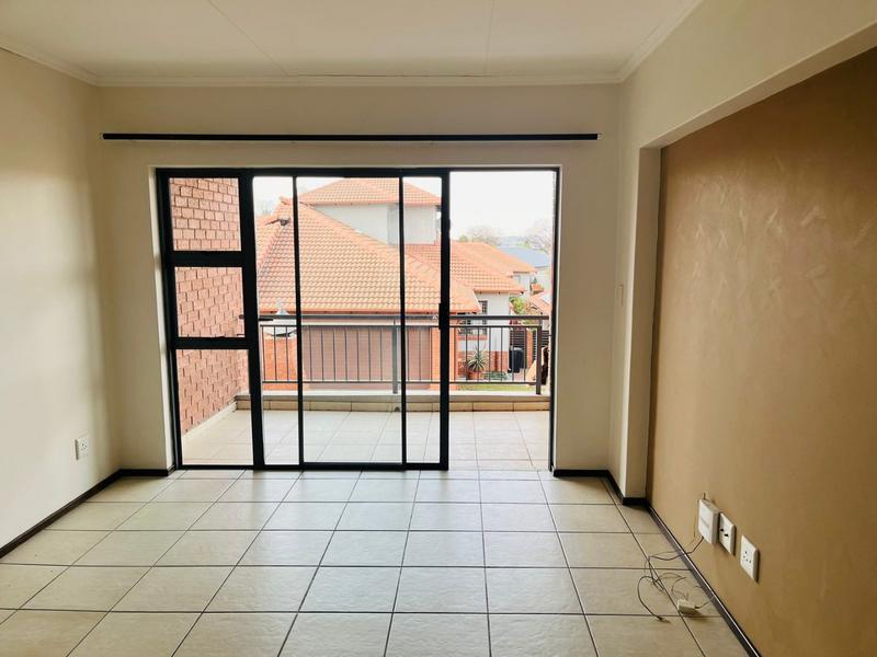 To Let 2 Bedroom Property for Rent in Sonneglans Gauteng