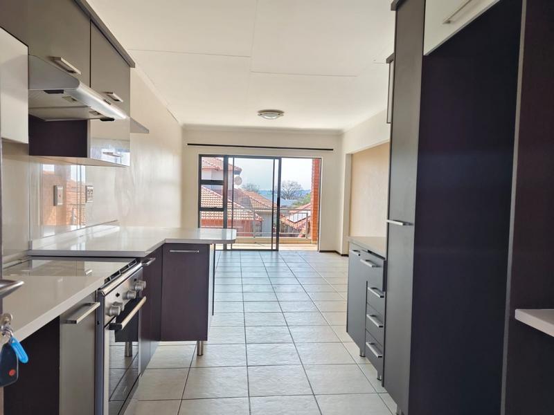 To Let 2 Bedroom Property for Rent in Sonneglans Gauteng