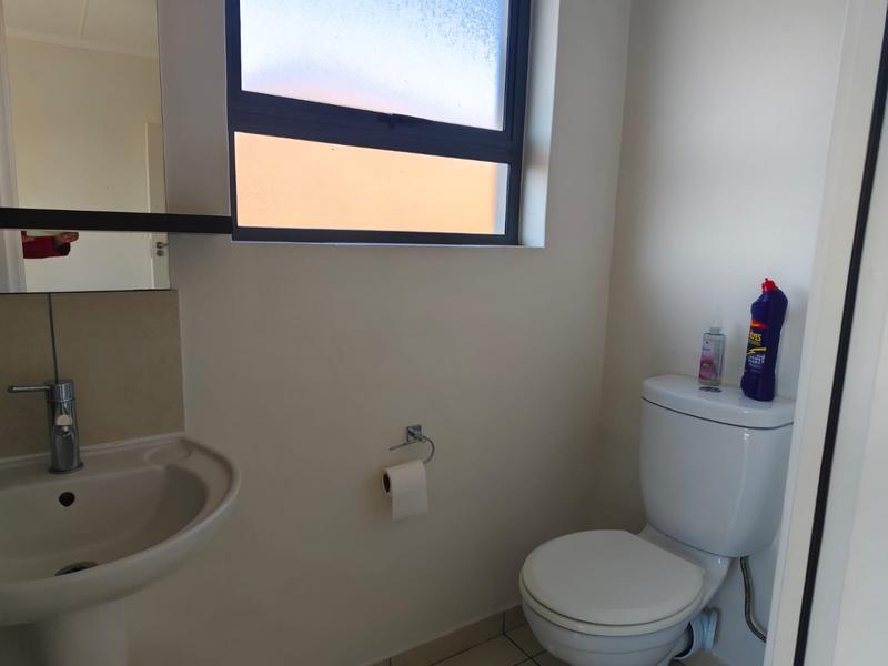 To Let 2 Bedroom Property for Rent in Sonneglans Gauteng