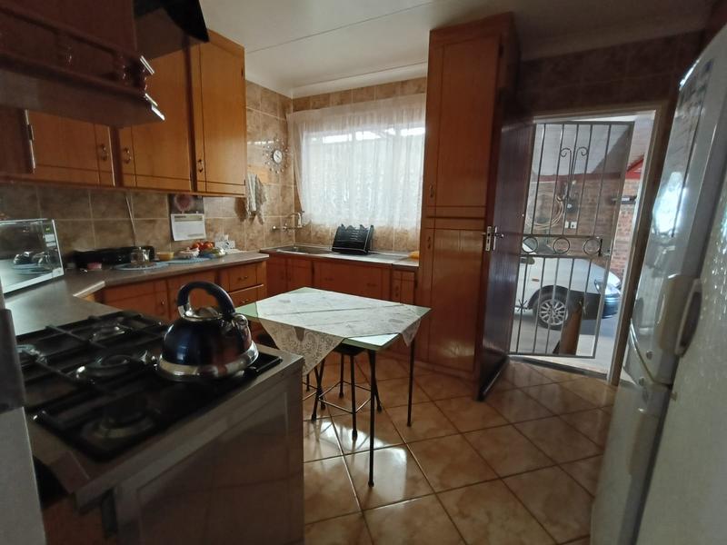 3 Bedroom Property for Sale in Edelweiss Gauteng