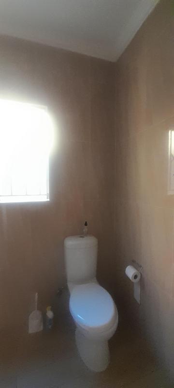To Let 4 Bedroom Property for Rent in The Reeds Gauteng