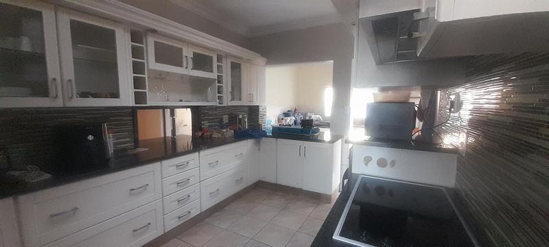 To Let 4 Bedroom Property for Rent in The Reeds Gauteng