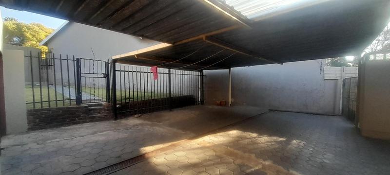 To Let 4 Bedroom Property for Rent in The Reeds Gauteng