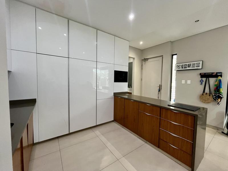 To Let 2 Bedroom Property for Rent in Westcliff Gauteng