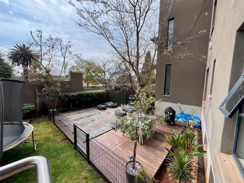 To Let 2 Bedroom Property for Rent in Westcliff Gauteng