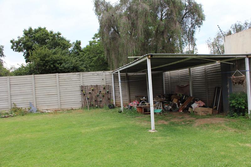 To Let 2 Bedroom Property for Rent in Dersley Gauteng