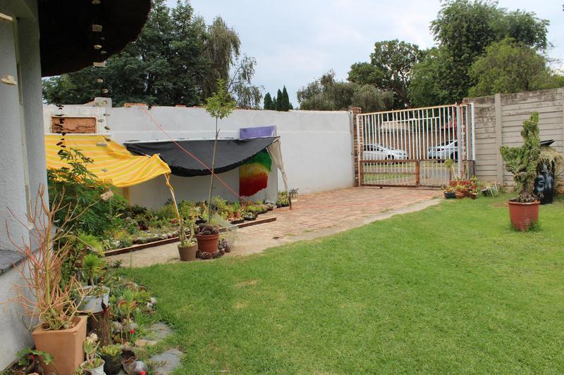 To Let 2 Bedroom Property for Rent in Dersley Gauteng