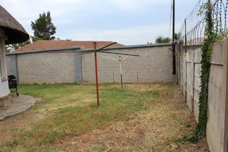To Let 2 Bedroom Property for Rent in Dersley Gauteng
