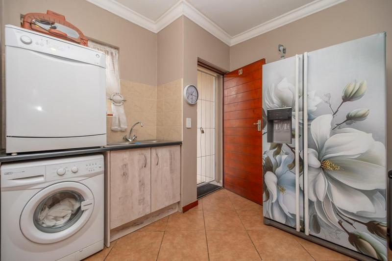 2 Bedroom Property for Sale in Sugar Bush Estate Gauteng