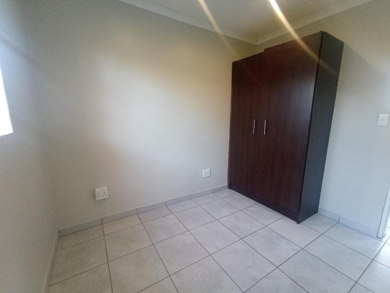 To Let 1 Bedroom Property for Rent in Discovery Gauteng